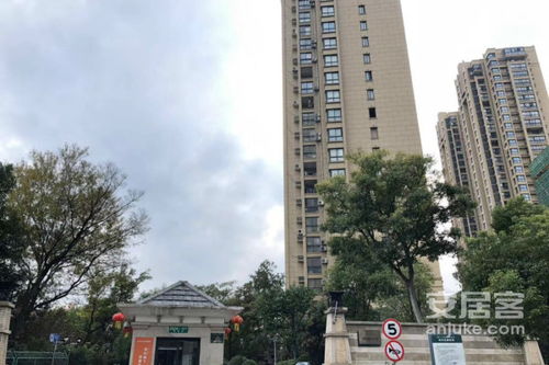 保利葉上海 三期公寓住宅 優(yōu)點 不足,保利葉上海 三期公寓住宅 怎么樣,保利葉上海 三期公寓住宅 周邊房產(chǎn)中介經(jīng)紀人評價