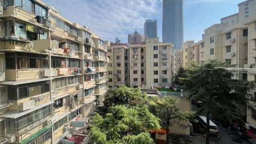 上海推出商品住房 以舊換新 活動,首批參與房企20多家 中介機構近10家